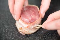 SO06_TyingPorkLoin_003